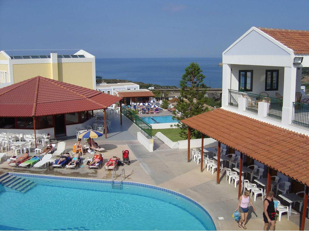 Camari Garden Hotel Apartments Gerani  Exterior photo